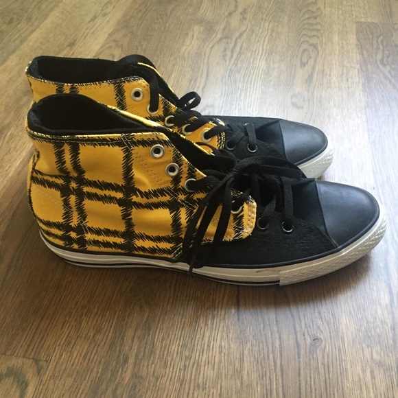 Converse All Star Chuck Taylors - Picture 3 of 5